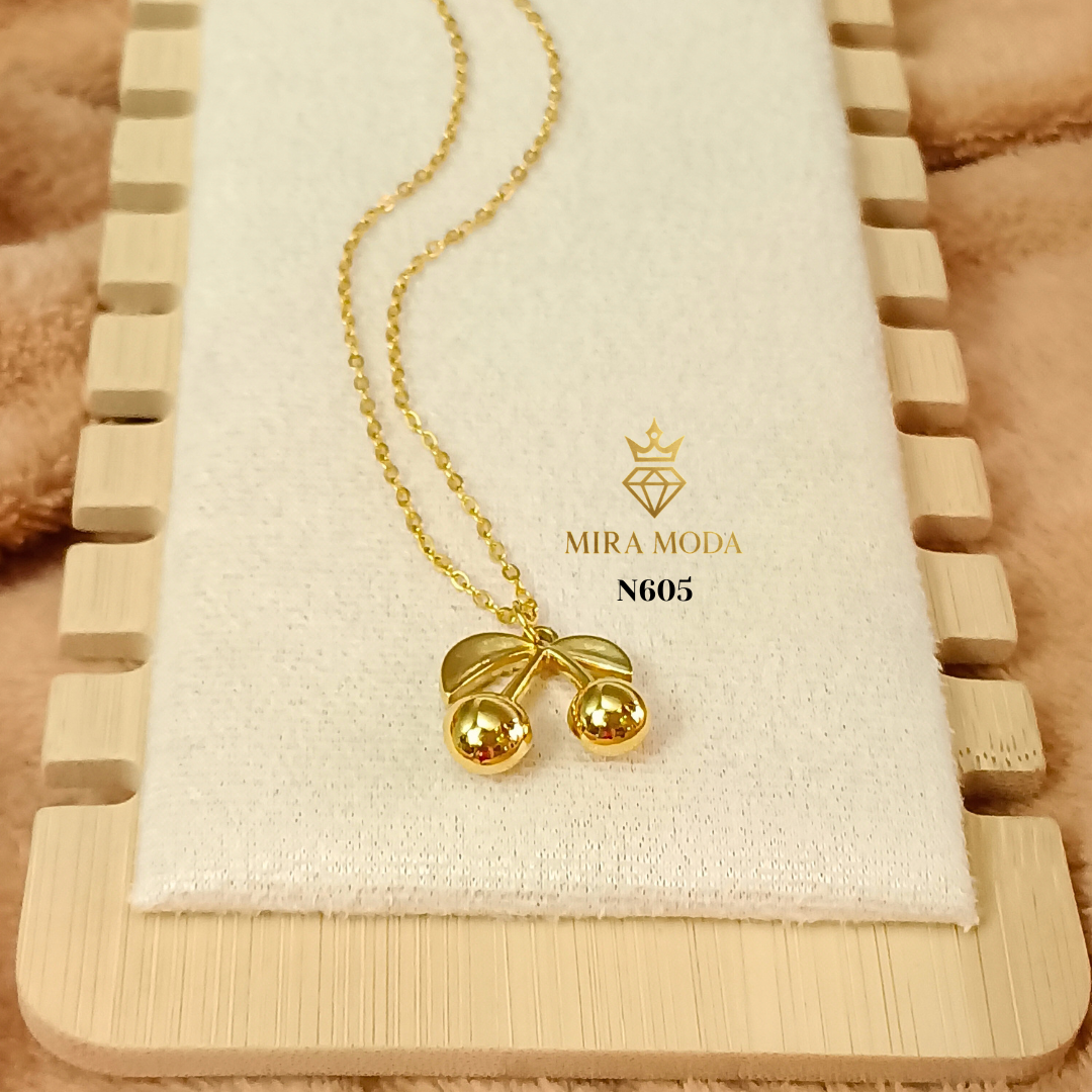 N605G-Lucky Cherry Necklace | MIRA MODA