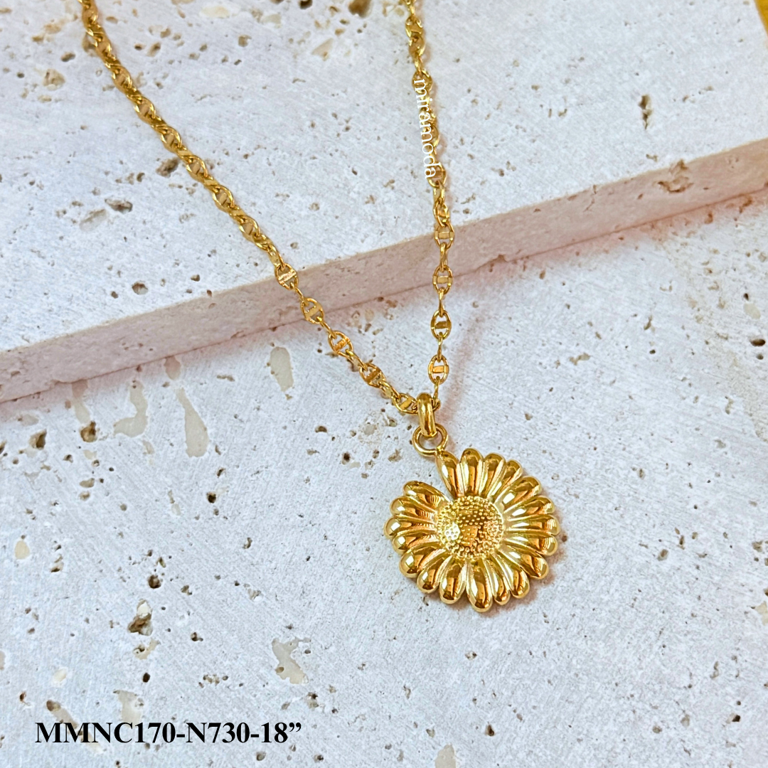 N730 Sunflower Pendant Necklace