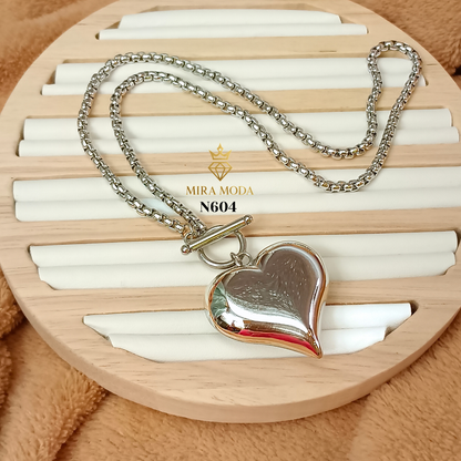 N604-Big Heart Necklace | MIRA MODA