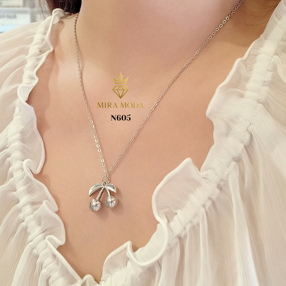 N605W-Lucky Cherry Necklace | MIRA MODA