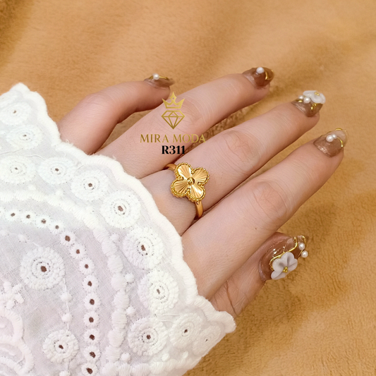 R311 Lucky Clover Ring 14mm| MIRA MODA