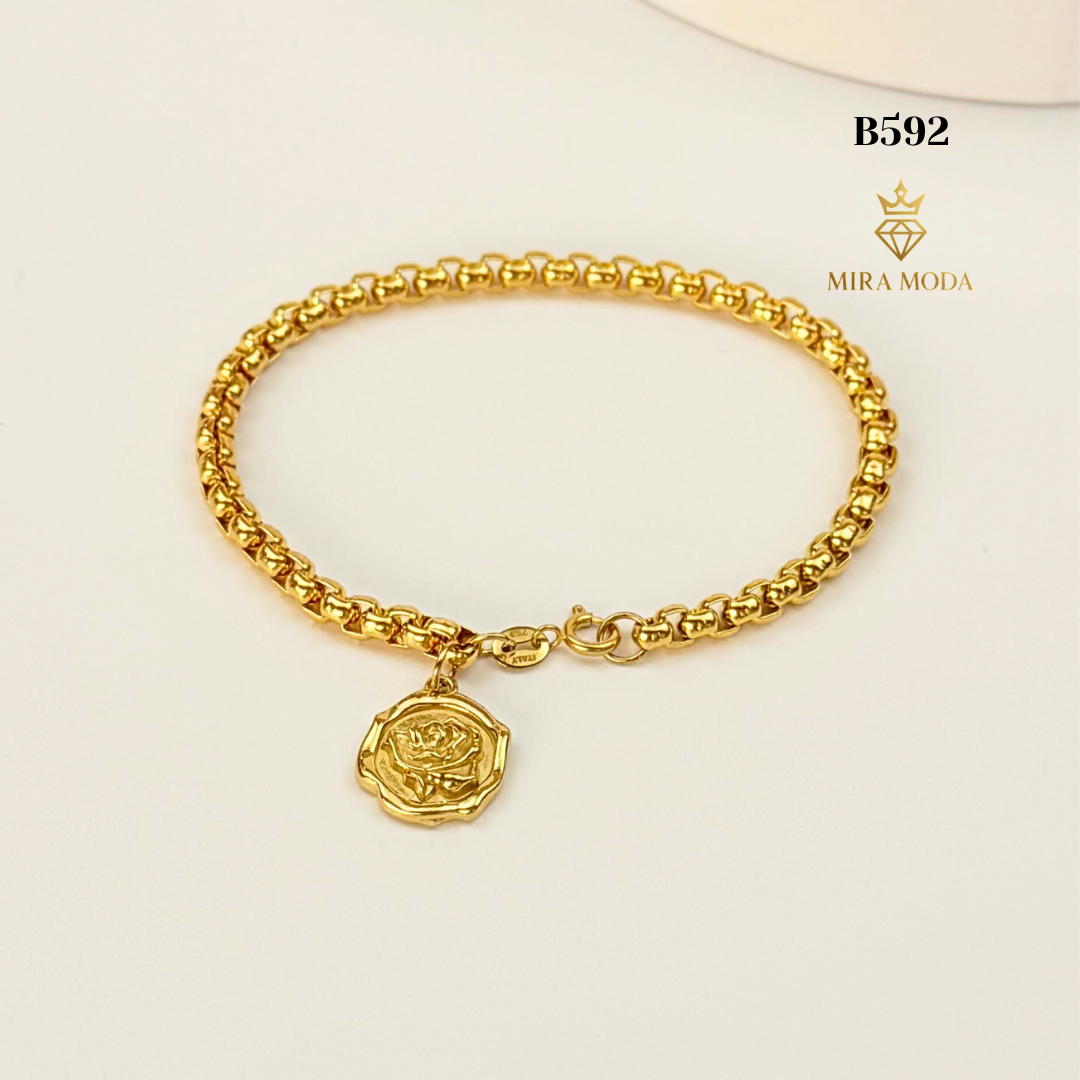 B592 – Lucky Rose Charm Bracelet | MIRA MODA