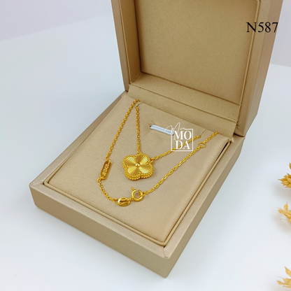 N587-Premium Lucky Clover Necklace | MIRA MODA