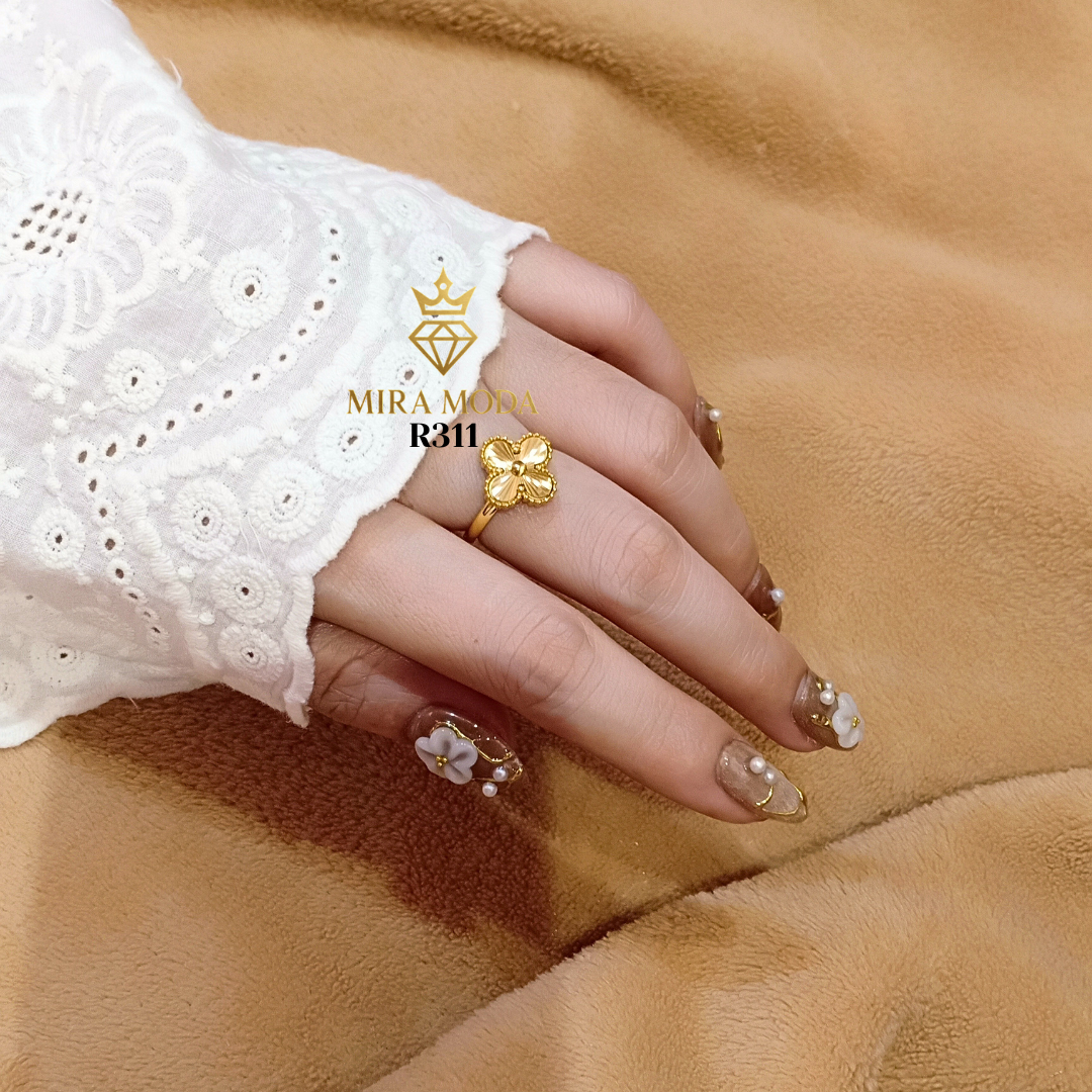 R311 Lucky Clover Ring 14mm| MIRA MODA