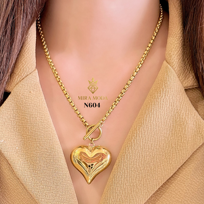 N604-Big Heart Necklace | MIRA MODA