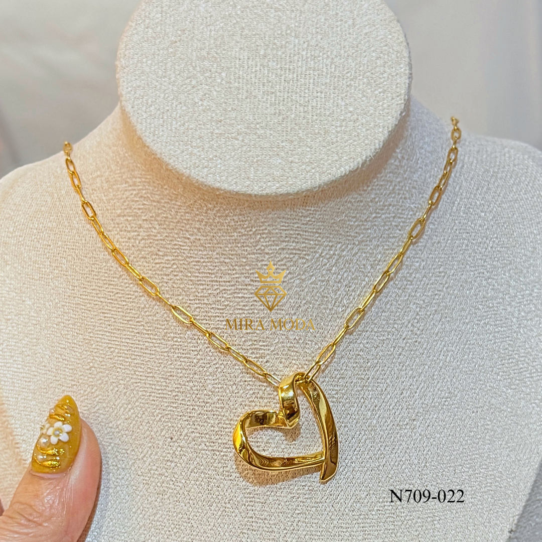 N709 -Trendy Electroform Open Heart Necklace Daily Wear | MIRA MODA