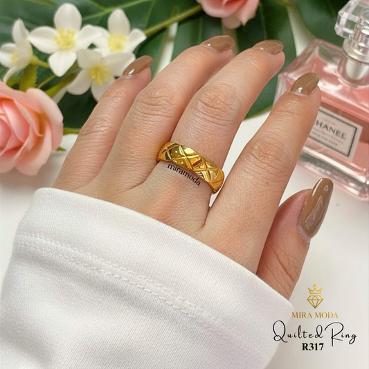 R313 Quilted Design Gold Plated Rings for Women & Men Trendy Hypoallergenic | MIRA MODA