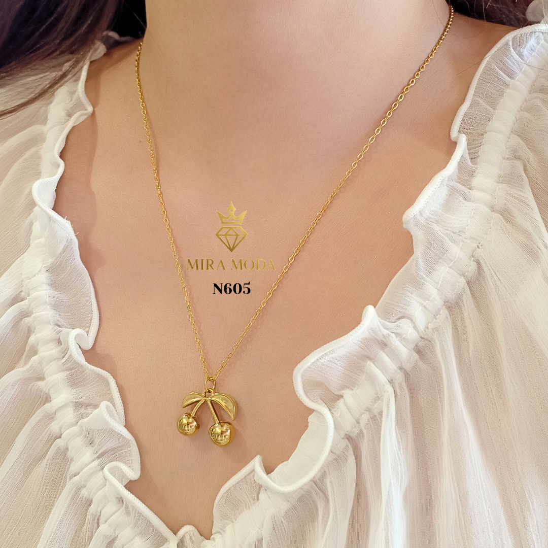 N605G-Lucky Cherry Necklace | MIRA MODA