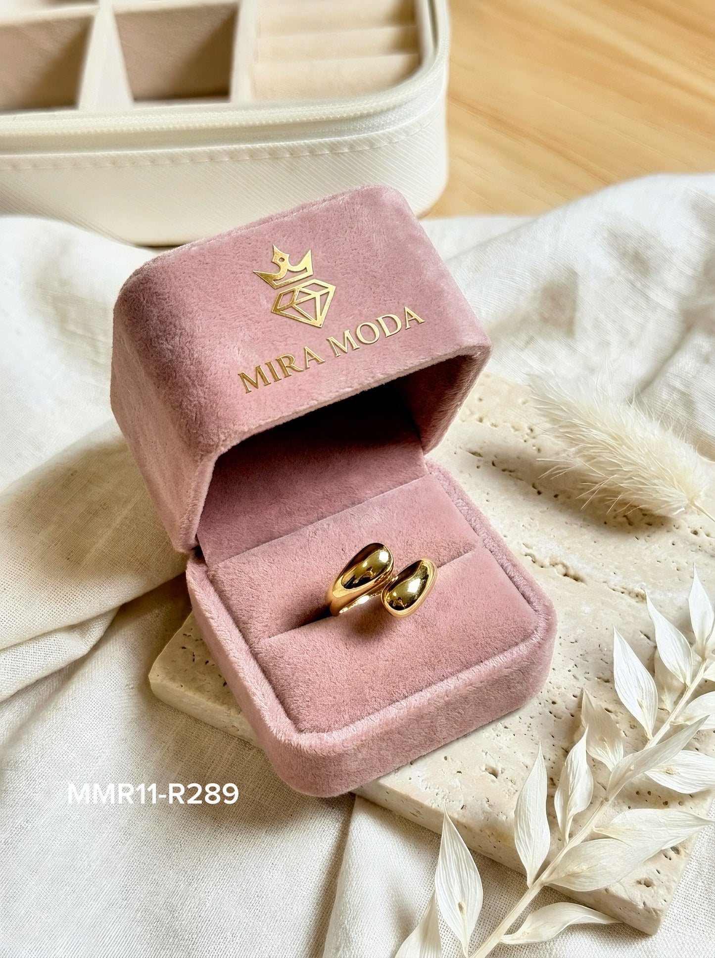R289 Tear Drop Adjustable Ring