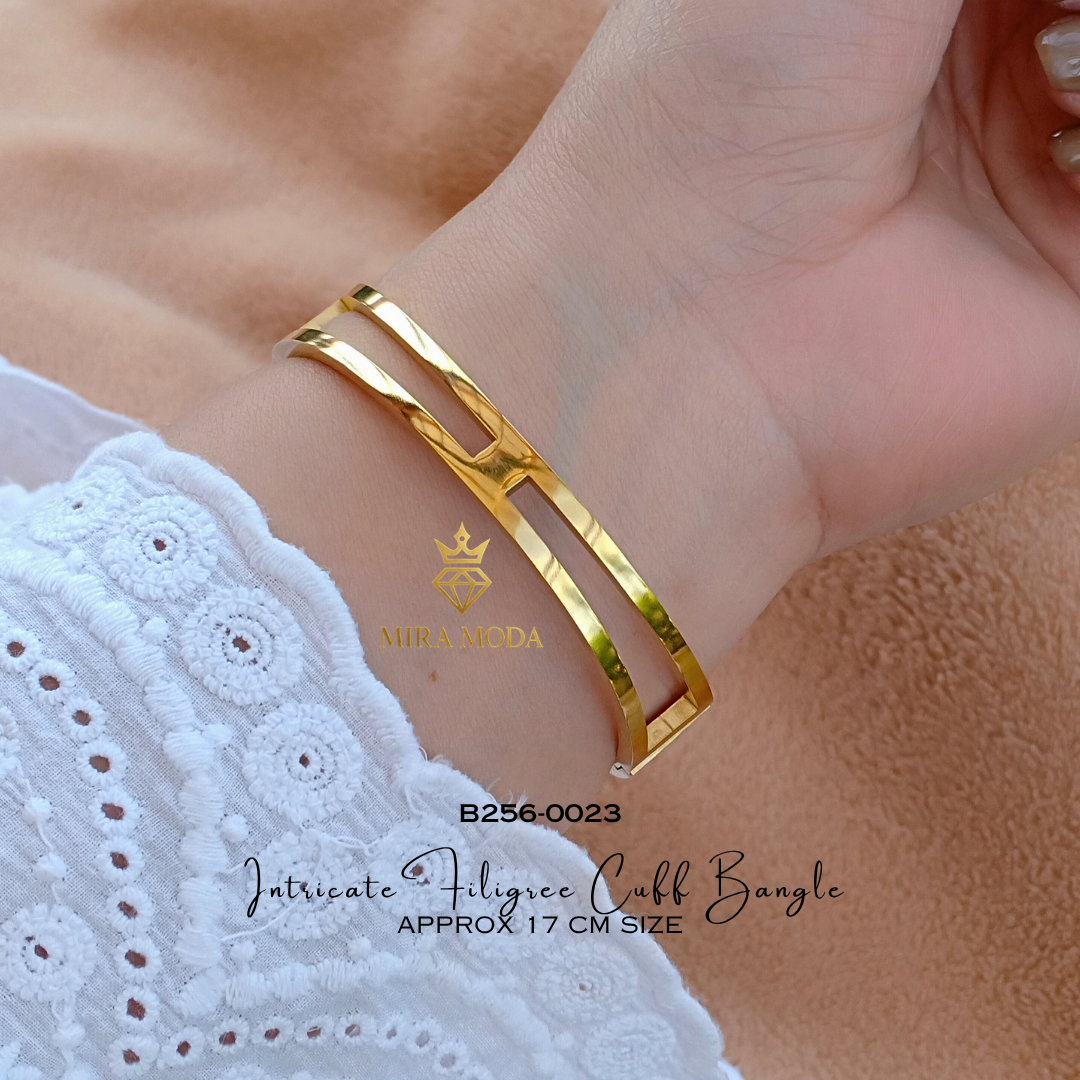 B256-Vintage Intricate Filigree Cuff Bangle Trendy Gold-Tone for Men & Women 17cm | MIRA MODA