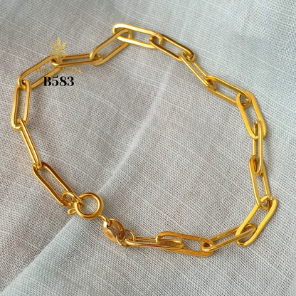 B583 Round Lock Paper Clip Italy Gold Plated Bracelet for Men Women Tarnish Resistant Hypoallergenic Water Safe | MIRA MODA