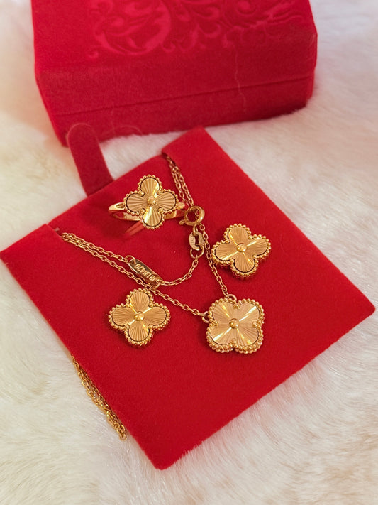 Set Flower Necklace with Premium Velvet Box| MIRA MODA