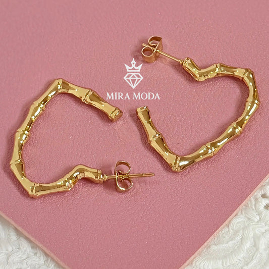 558-Bamboo Heart Stud Earrings