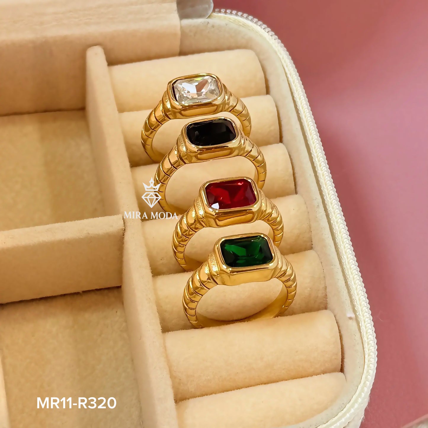 R320 Chunky Gold Signet Ribbed Ring Emerald Cut